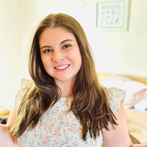 Meet your Posher, Kayla